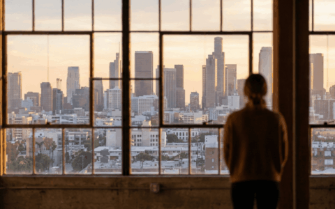 Víťazi a  porazení v januári_web